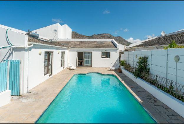 Safe, Accessible Venue Near Muizenberg For Accommodation And Events Cape Town Exterior photo